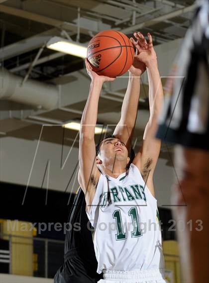 Thumbnail 2 in Sunny Hills vs. Damien (I Have a Dream Classic) photogallery.