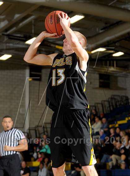 Thumbnail 2 in Sunny Hills vs. Damien (I Have a Dream Classic) photogallery.