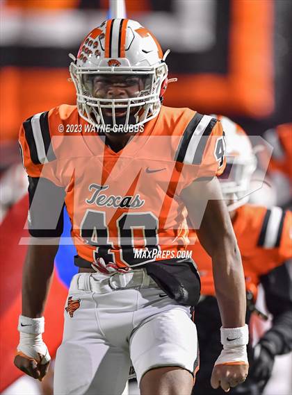 Thumbnail 3 in Lovejoy @ Texas (UIL 5A Regional Semifinal) photogallery.