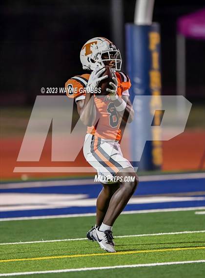 Thumbnail 2 in Lovejoy @ Texas (UIL 5A Regional Semifinal) photogallery.