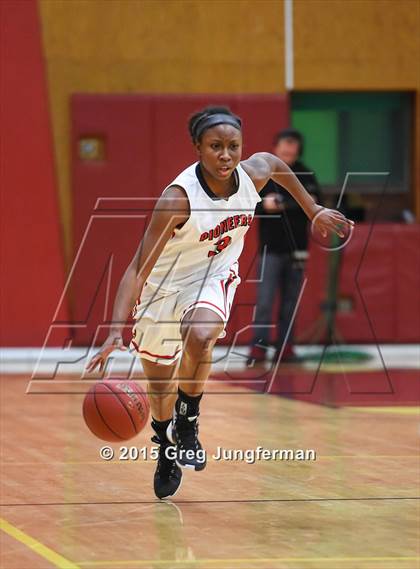 Thumbnail 1 in Santa Rosa vs. Oregon City (Cardinal Newman Classic) photogallery.