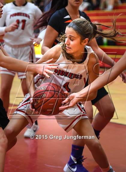 Thumbnail 3 in Santa Rosa vs. Oregon City (Cardinal Newman Classic) photogallery.