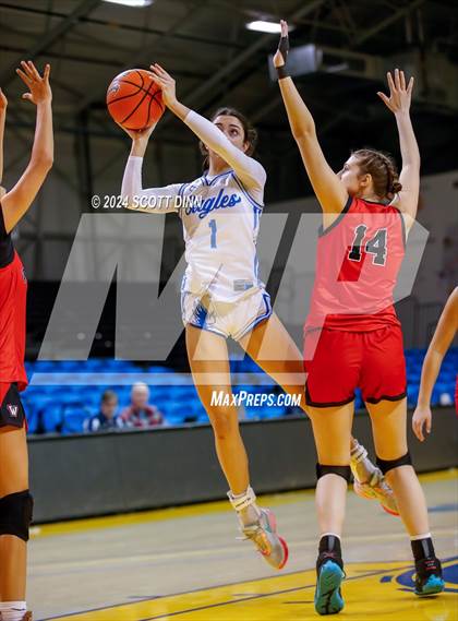 Thumbnail 3 in Los Altos vs Westmont (Santa Cruz Warriors NorCal Invitational) photogallery.