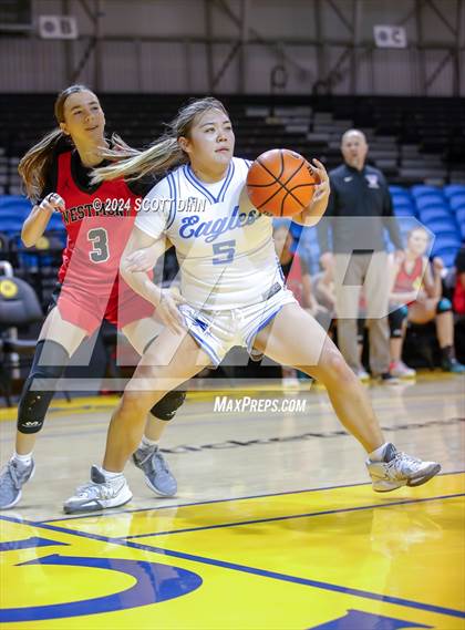 Thumbnail 2 in Los Altos vs Westmont (Santa Cruz Warriors NorCal Invitational) photogallery.