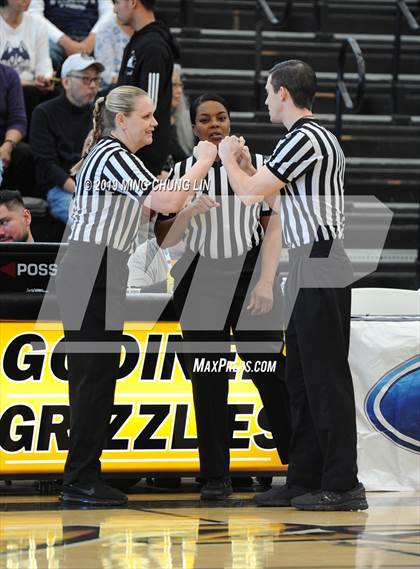 Thumbnail 3 in Orange Lutheran vs. Rolling Hills Prep (CIF SS D2AA Final) photogallery.
