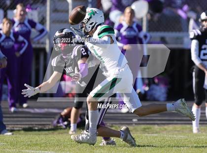 Thumbnail 2 in Shelbyville vs Athens (IHSA 2A State Semifinal) photogallery.