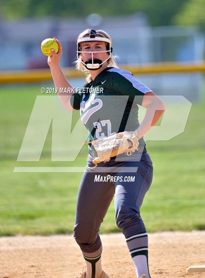 Thumbnail 2 in Camden Catholic @ Cherokee photogallery.