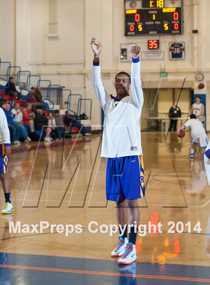 Thumbnail 2 in Archbishop Riordan vs. Serra (CIF CCS Open Division Semifinal) photogallery.