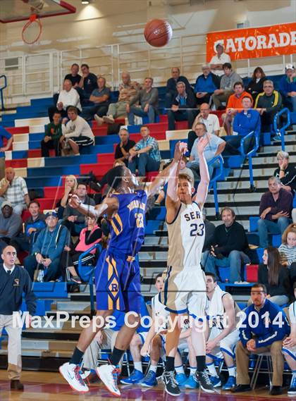 Thumbnail 3 in Archbishop Riordan vs. Serra (CIF CCS Open Division Semifinal) photogallery.