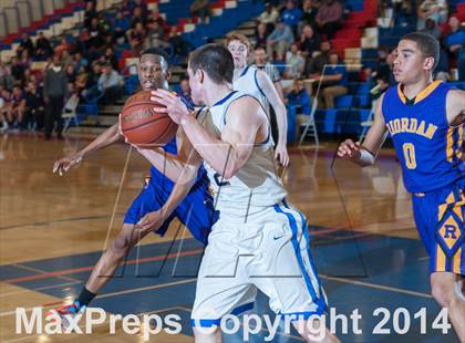 Thumbnail 3 in Archbishop Riordan vs. Serra (CIF CCS Open Division Semifinal) photogallery.