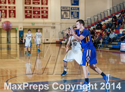 Thumbnail 3 in Archbishop Riordan vs. Serra (CIF CCS Open Division Semifinal) photogallery.