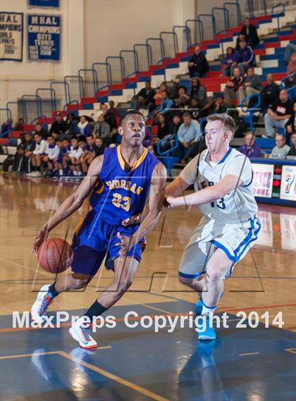 Thumbnail 2 in Archbishop Riordan vs. Serra (CIF CCS Open Division Semifinal) photogallery.
