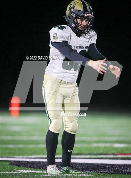 Thumbnail 3 in Central vs. Belle Vernon (PIAA 3A Semifinal) photogallery.