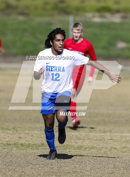 Thumbnail 3 in East Union vs. Sierra photogallery.