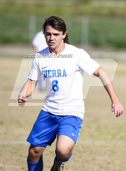 Thumbnail 3 in East Union vs. Sierra photogallery.