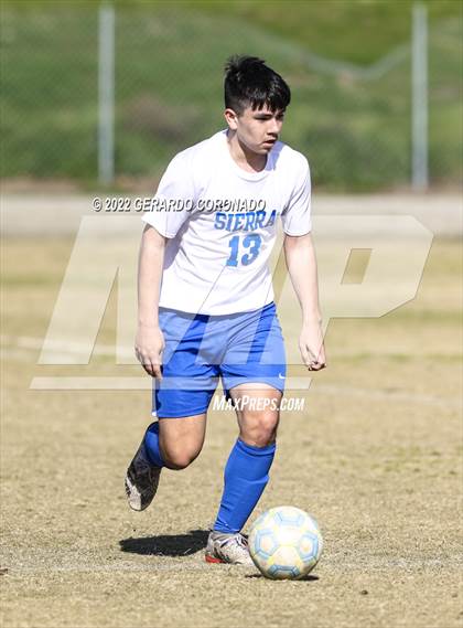 Thumbnail 3 in East Union vs. Sierra photogallery.