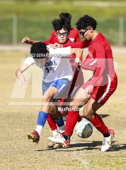 Thumbnail 3 in East Union vs. Sierra photogallery.