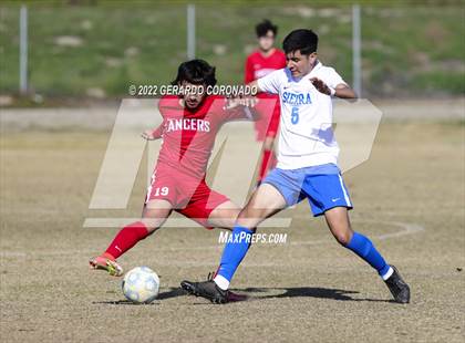 Thumbnail 3 in East Union vs. Sierra photogallery.