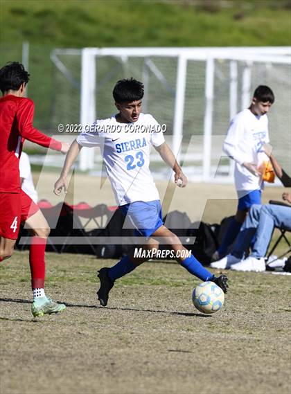Thumbnail 1 in East Union vs. Sierra photogallery.