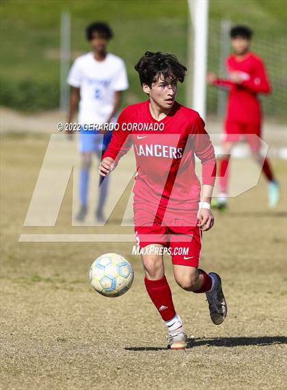 Thumbnail 2 in East Union vs. Sierra photogallery.