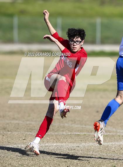Thumbnail 2 in East Union vs. Sierra photogallery.