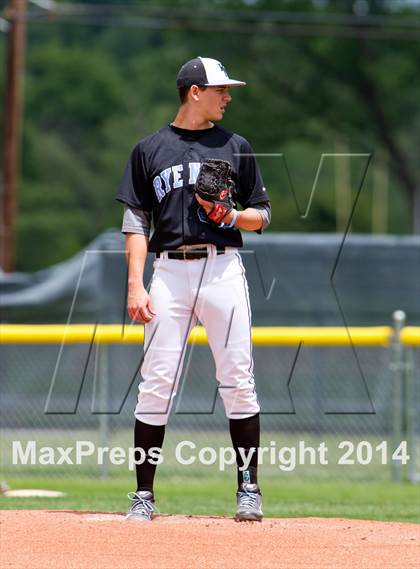 Thumbnail 1 in Rye Neck vs. Spackenkill (NYSPHSAA Class B Regional Semifinal) photogallery.