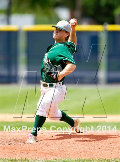 Thumbnail 3 in Rye Neck vs. Spackenkill (NYSPHSAA Class B Regional Semifinal) photogallery.
