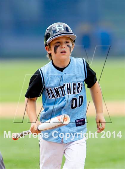 Thumbnail 1 in Rye Neck vs. Spackenkill (NYSPHSAA Class B Regional Semifinal) photogallery.