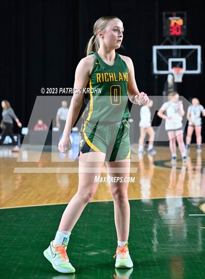 Thumbnail 1 in Richland vs. Woodinville (WIAA Round of 12) photogallery.