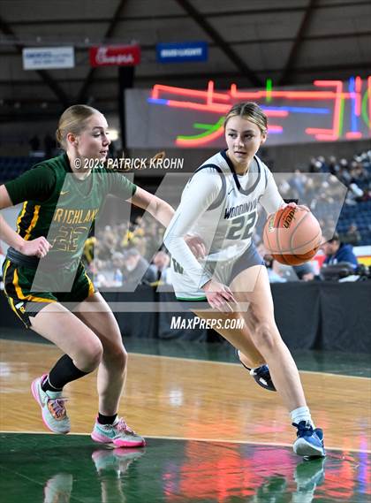 Thumbnail 3 in Richland vs. Woodinville (WIAA Round of 12) photogallery.