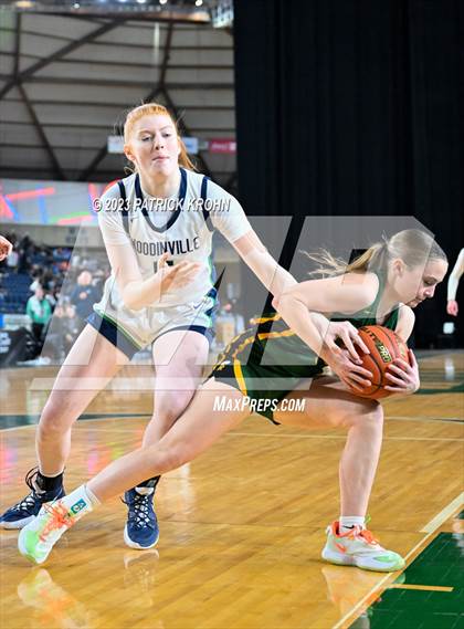 Thumbnail 2 in Richland vs. Woodinville (WIAA Round of 12) photogallery.