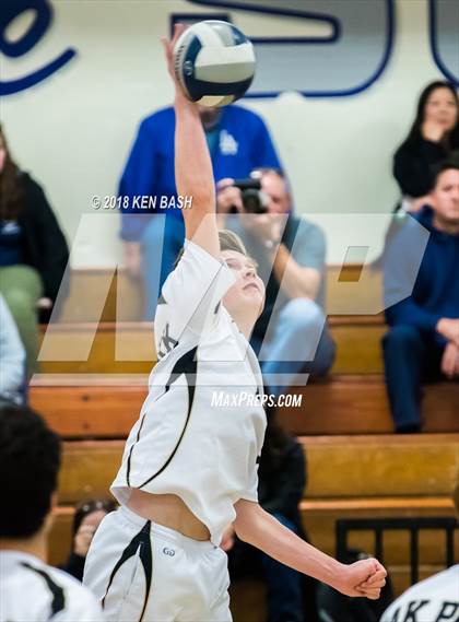 Thumbnail 3 in Oak Park @ Camarillo photogallery.