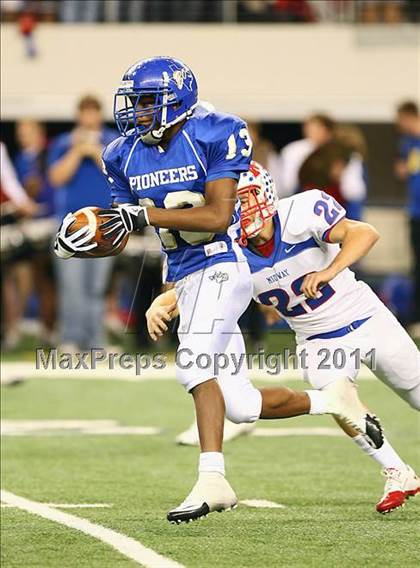 Thumbnail 2 in Boswell vs. Midway (4A Division 1 Region 1 Area Playoffs) photogallery.