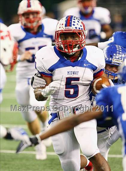 Thumbnail 1 in Boswell vs. Midway (4A Division 1 Region 1 Area Playoffs) photogallery.