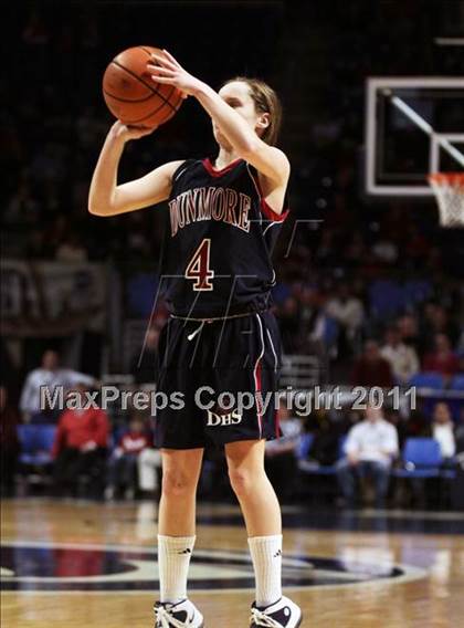 Thumbnail 3 in Villa Maria Academy vs. Dunmore (PIAA Class AA Championship) photogallery.