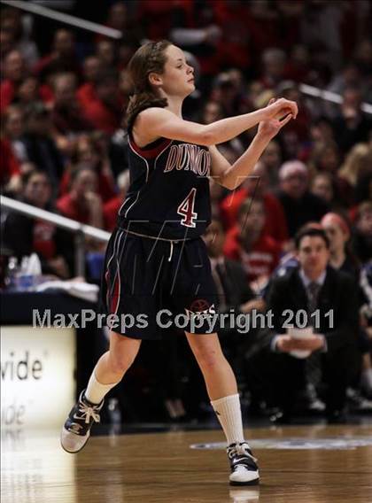 Thumbnail 3 in Villa Maria Academy vs. Dunmore (PIAA Class AA Championship) photogallery.