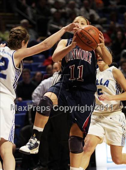 Thumbnail 2 in Villa Maria Academy vs. Dunmore (PIAA Class AA Championship) photogallery.