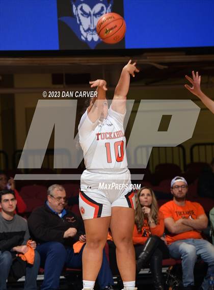 Thumbnail 1 in Haldane vs. Tuckahoe (NYSPHSAA  Section 1 Class C Semifinal) photogallery.