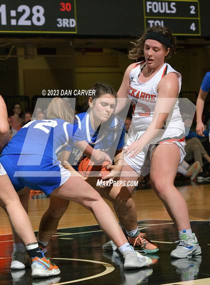 Thumbnail 1 in Haldane vs. Tuckahoe (NYSPHSAA  Section 1 Class C Semifinal) photogallery.