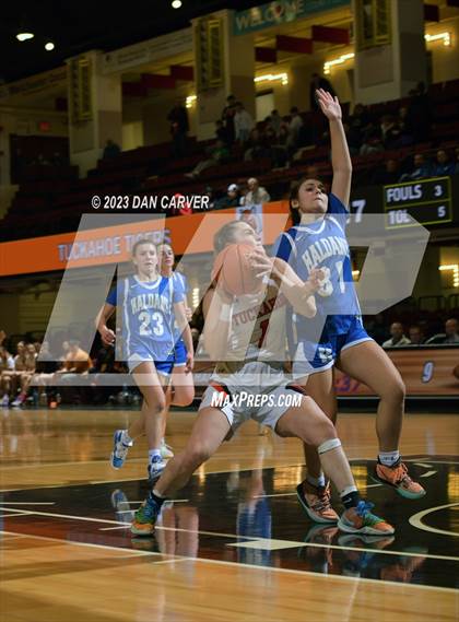 Thumbnail 1 in Haldane vs. Tuckahoe (NYSPHSAA  Section 1 Class C Semifinal) photogallery.