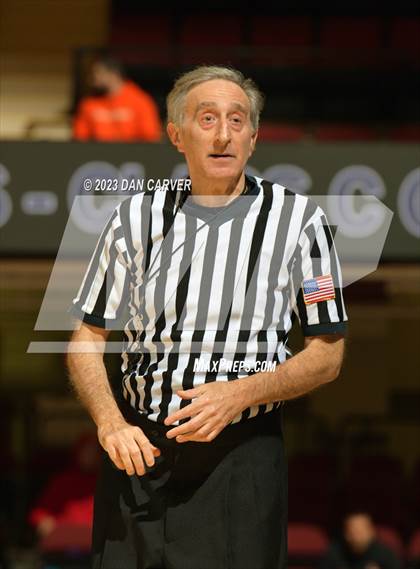 Thumbnail 1 in Haldane vs. Tuckahoe (NYSPHSAA  Section 1 Class C Semifinal) photogallery.