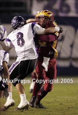 Thumbnail 2 in Carlsbad vs. Torrey Pines (D1 Section Final) photogallery.