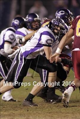 Thumbnail 2 in Carlsbad vs. Torrey Pines (D1 Section Final) photogallery.