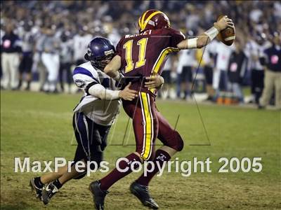 Thumbnail 2 in Carlsbad vs. Torrey Pines (D1 Section Final) photogallery.