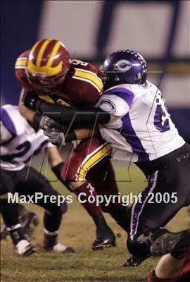Thumbnail 1 in Carlsbad vs. Torrey Pines (D1 Section Final) photogallery.
