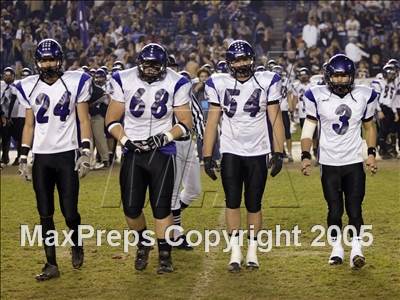 Thumbnail 1 in Carlsbad vs. Torrey Pines (D1 Section Final) photogallery.