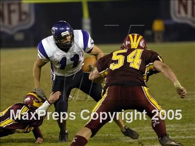 Thumbnail 1 in Carlsbad vs. Torrey Pines (D1 Section Final) photogallery.