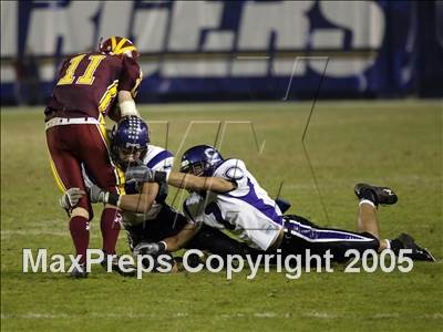 Thumbnail 2 in Carlsbad vs. Torrey Pines (D1 Section Final) photogallery.