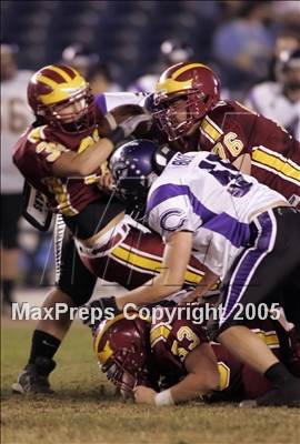 Thumbnail 1 in Carlsbad vs. Torrey Pines (D1 Section Final) photogallery.