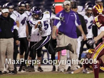 Thumbnail 1 in Carlsbad vs. Torrey Pines (D1 Section Final) photogallery.